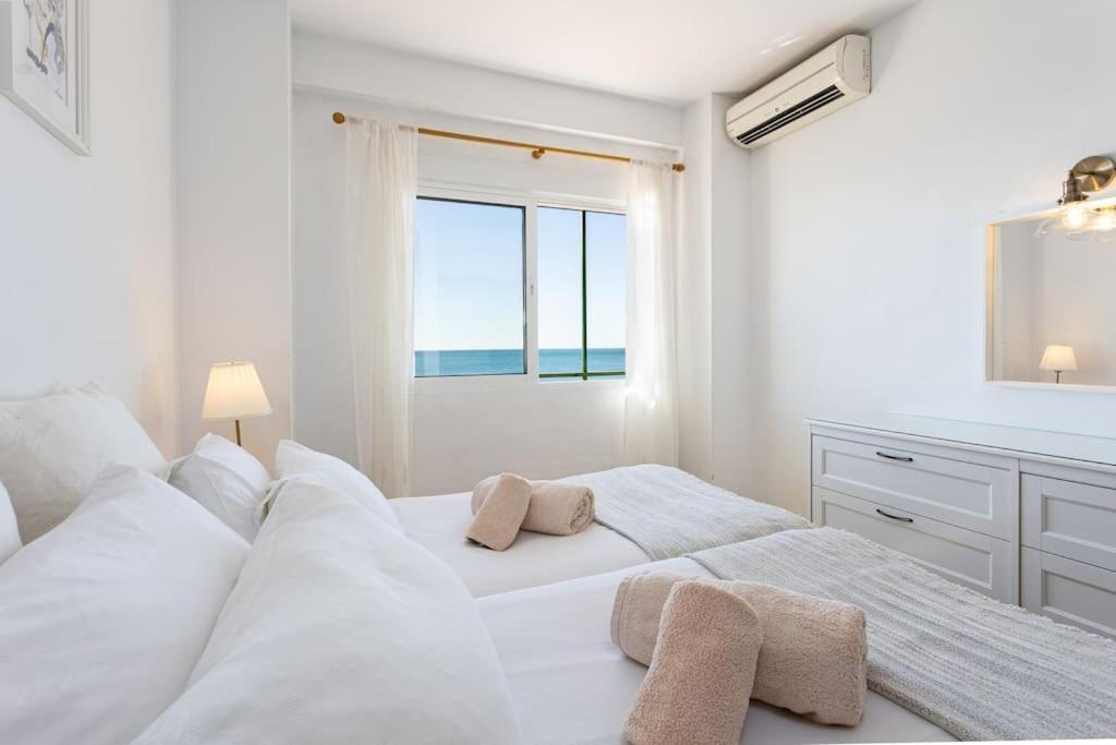 Ensuite Mediterranean Sea Front Fuengirola Eksteriør billede